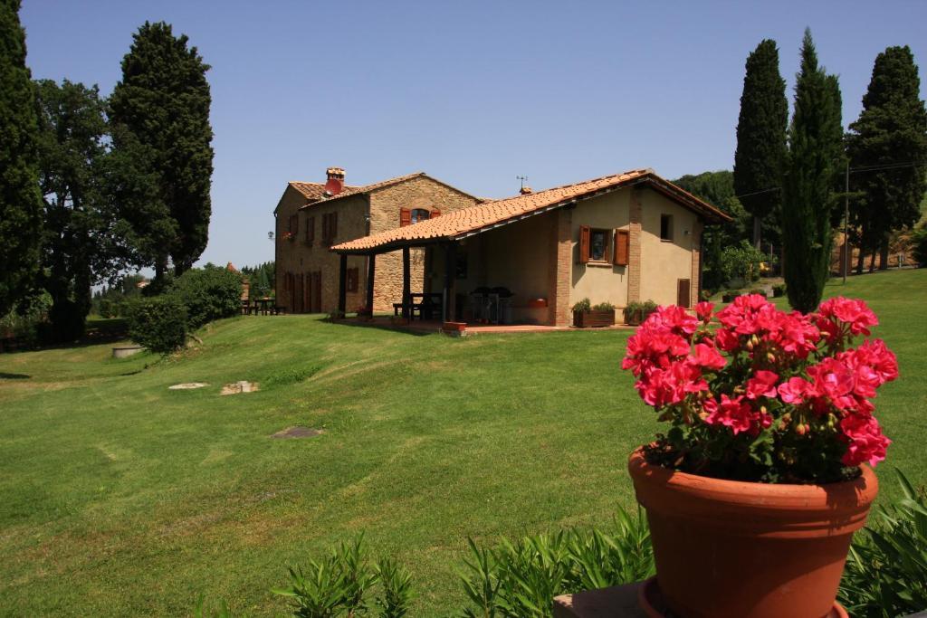Agriturismo Villa Opera Volterra Exterior photo